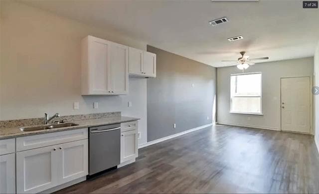 Building Photo - 7923 Doreen Ave