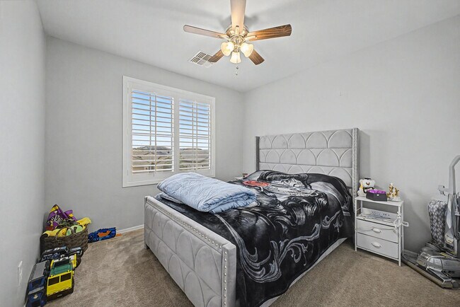 Building Photo - 18235 W Ida Ln