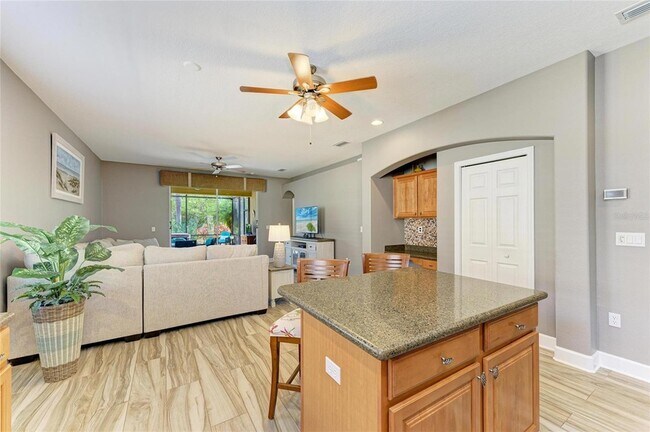Building Photo - 135 River Enclave Ct