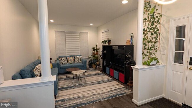 Building Photo - 109 Forelock Ct