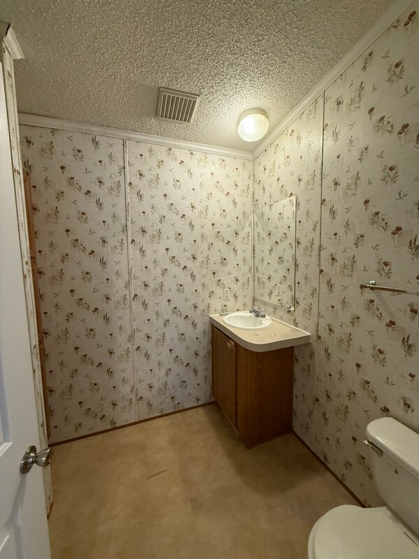Building Photo - 407 N Ireland St