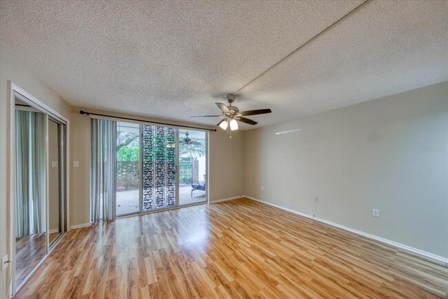 Building Photo - 2699 Seville Blvd
