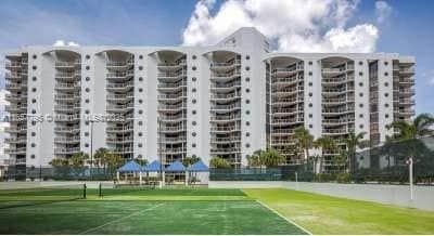 Building Photo - 3610 Yacht Club Dr