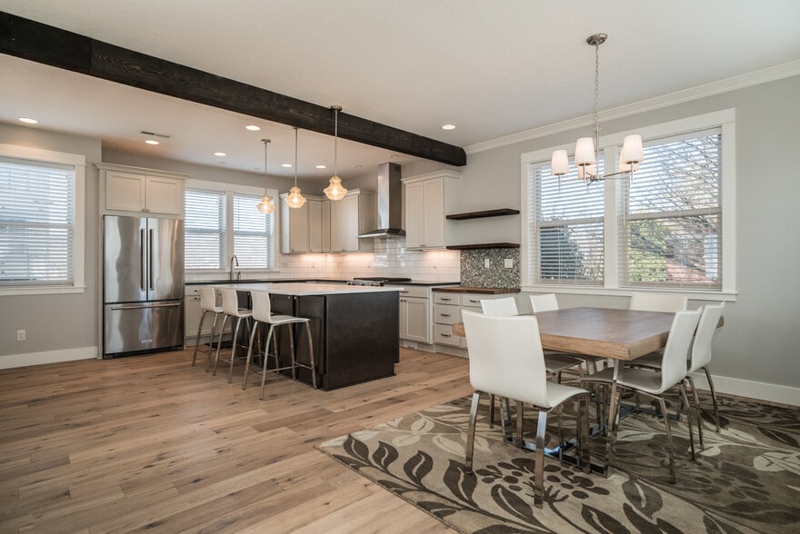 dining room and kitchen - 1605 SE Yukon St