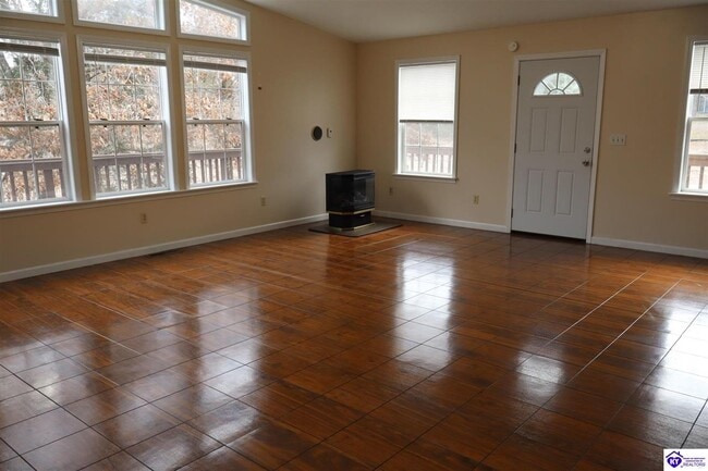 Building Photo - 4484 Rineyville Rd