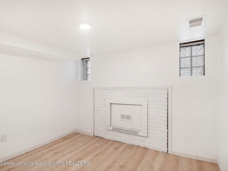 Building Photo - 1511 Pattengill Ave