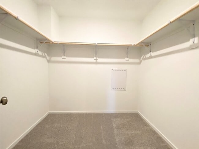 Building Photo - 26735 Willow Ln