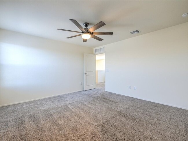 Building Photo - 11328 S Weismann Dr