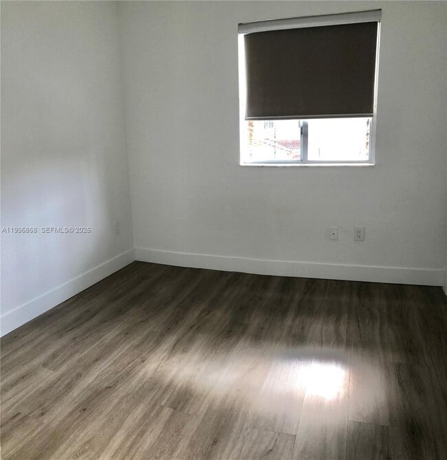 Building Photo - 8432 NW 107 Ct