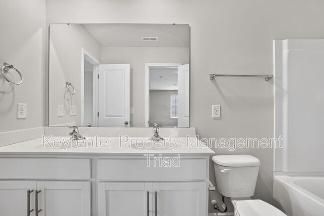 Building Photo - 5109 Black Frst Dr