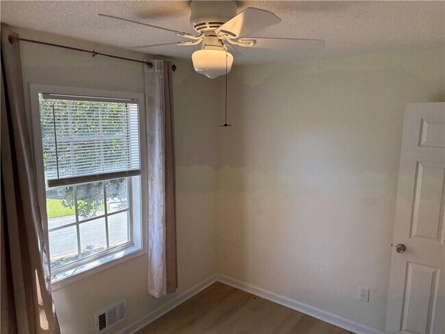 Building Photo - 1045 Coker Cir NW