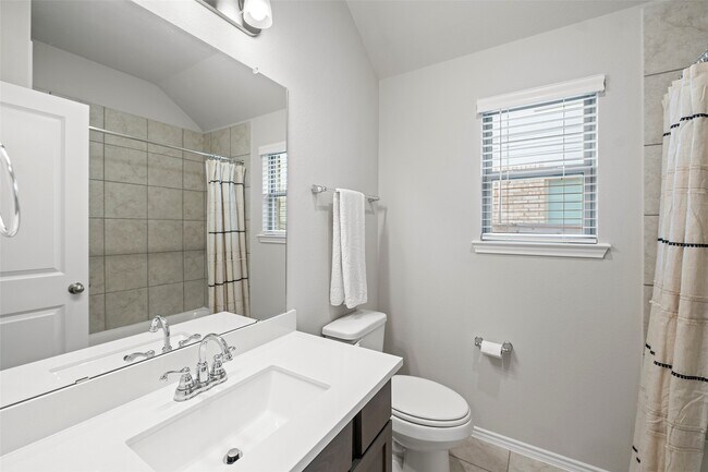 Building Photo - 12918 Catfish River Ct