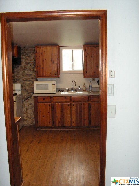 Building Photo - 1910 FM2673