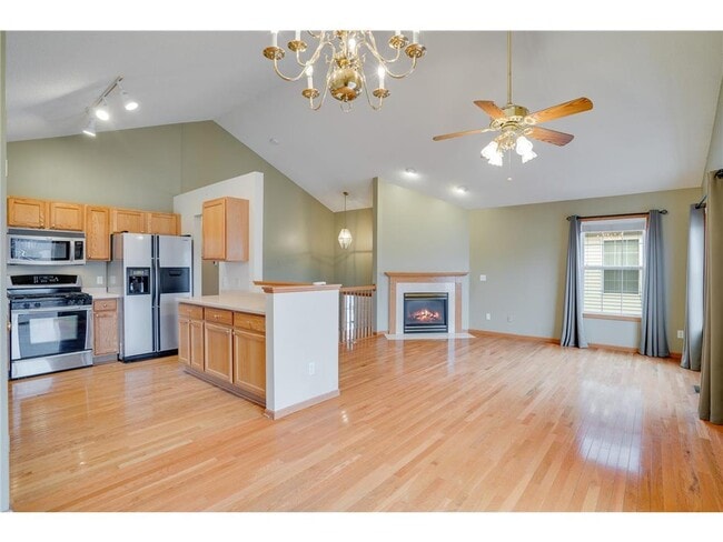 Building Photo - 917 Lindsey Ln