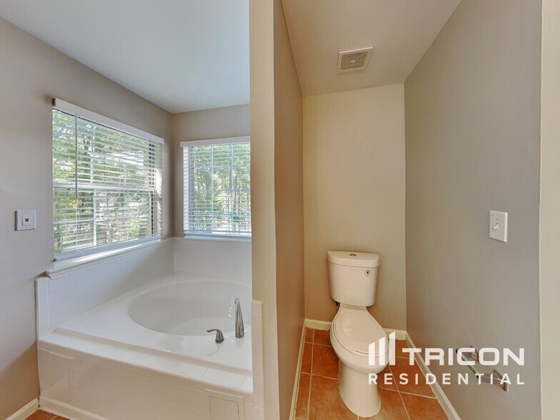 Building Photo - 730 Marcus Nyah Ct