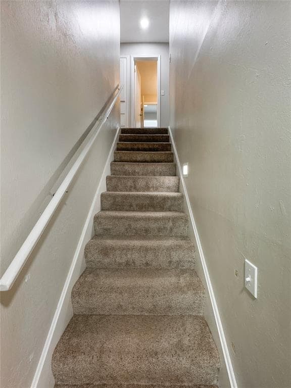 Building Photo - 3716 Chetwood Dr