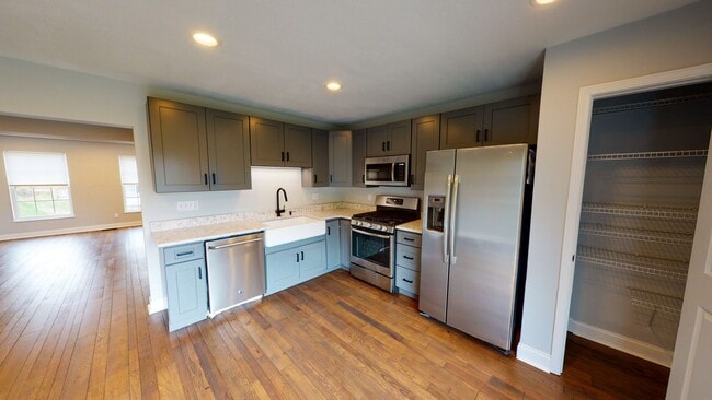 Building Photo - 2 Bed 1.5 Bath Townhouse for Rent in Monac...