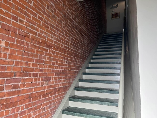 Building Photo - 30 Park Ave