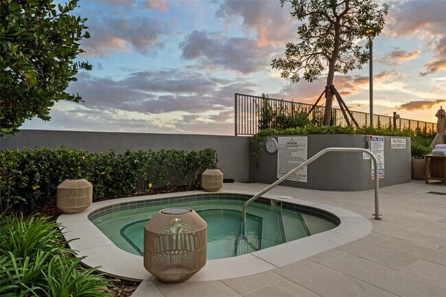 Building Photo - 3015 S Ysabella Ave