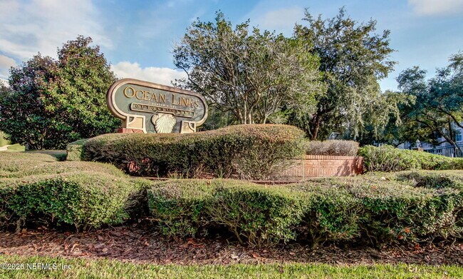 Building Photo - 800 Ironwood Dr
