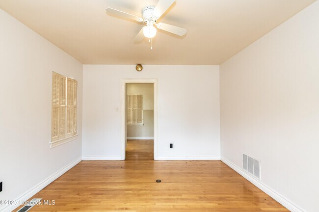 Building Photo - 2324 17th St