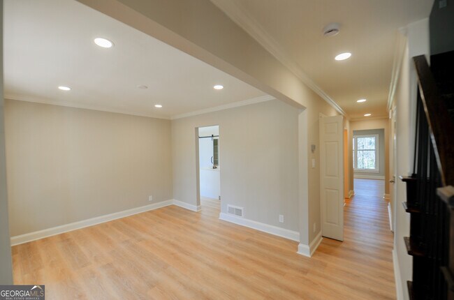 Building Photo - 290 Ginger Cake Rd