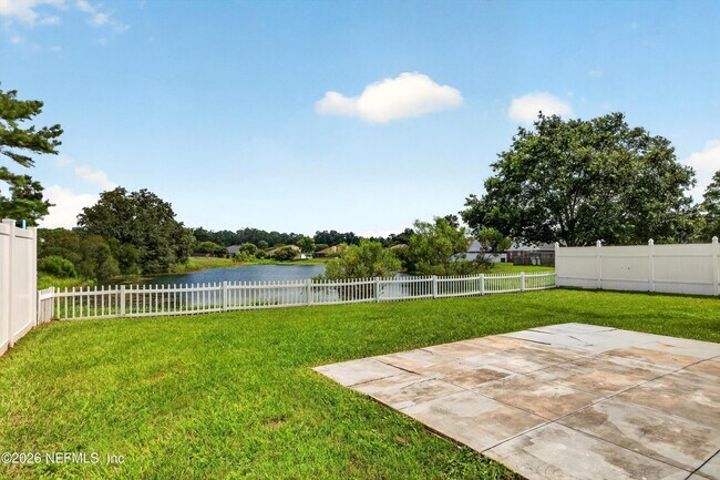 Building Photo - 490 Hillside Dr