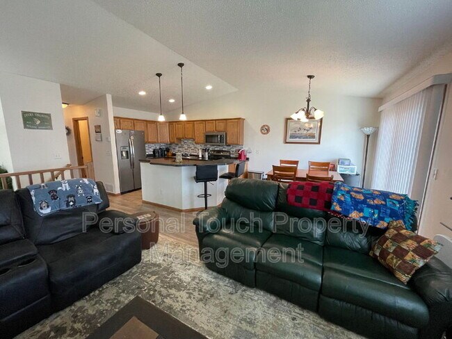 Primary Photo - 2520 5th St W