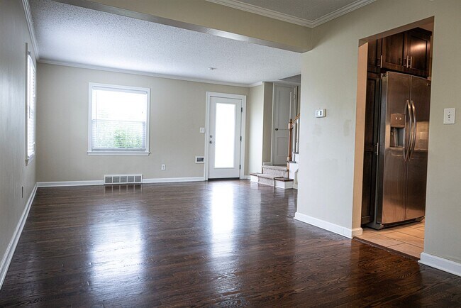 Building Photo - RockhillR6512