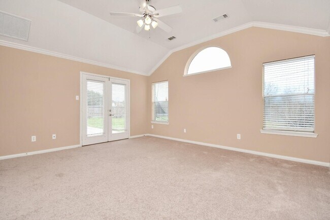 Building Photo - 174 Shiloh Dr