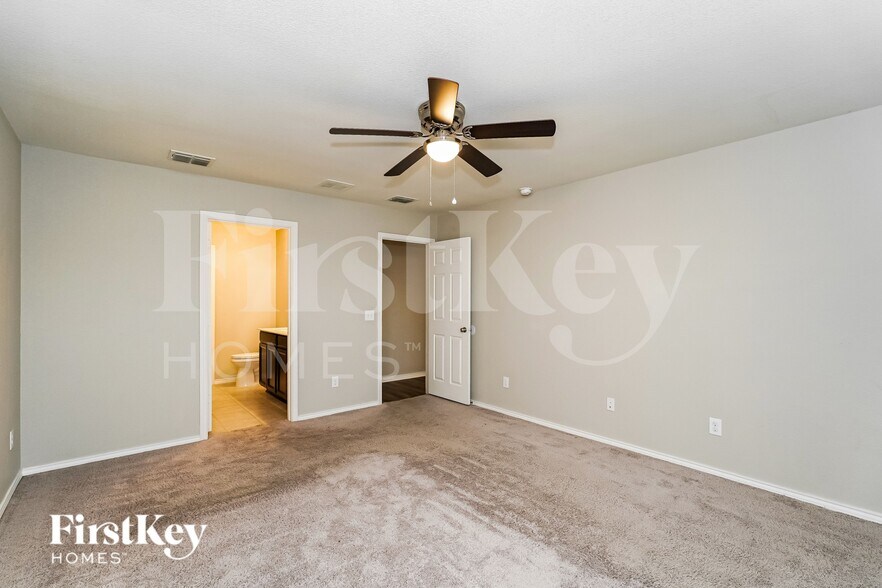 Building Photo - 6233 Misty Breeze Dr