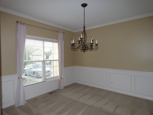 Building Photo - Beautifully Updated Home in Staley Area!