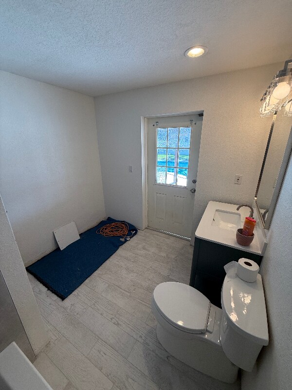 Building Photo - 1642 NE South St