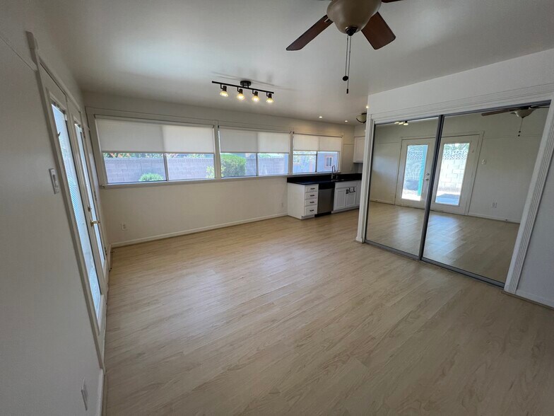 Dining room - 4435 S Stanley Pl