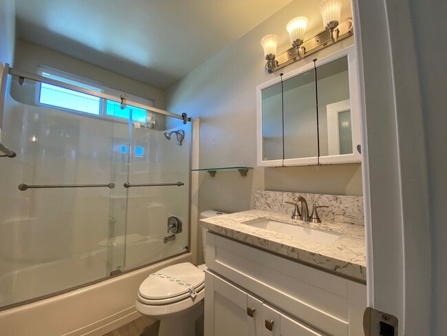 Building Photo - Beautiful 55+ Senior Community Single Story Home in Costa Serena!