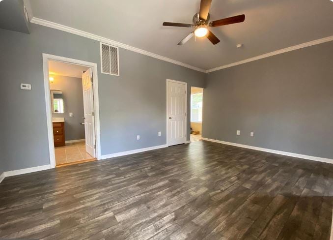 Living room - 26 W Center St