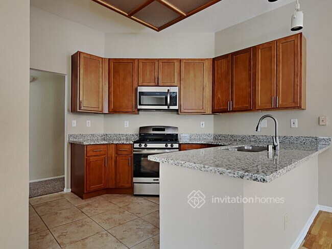 Building Photo - 1015 Linda Vista Way