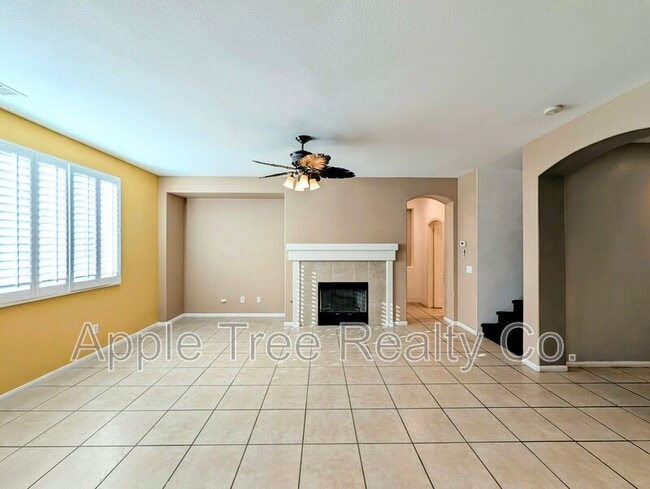 Building Photo - 1560 Gazebo Ln