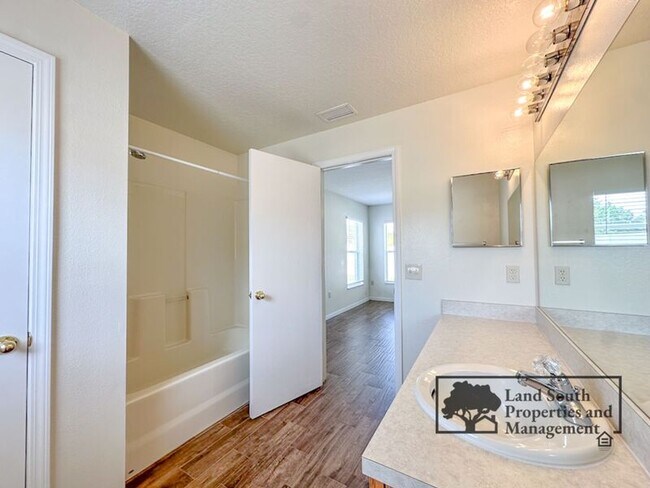 Building Photo - 7509 Hunters Greene Cir