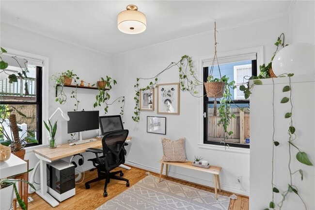 Building Photo - 1267 Lyle Pl NW