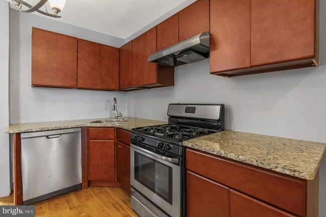 Building Photo - 2803 Aramingo Ave