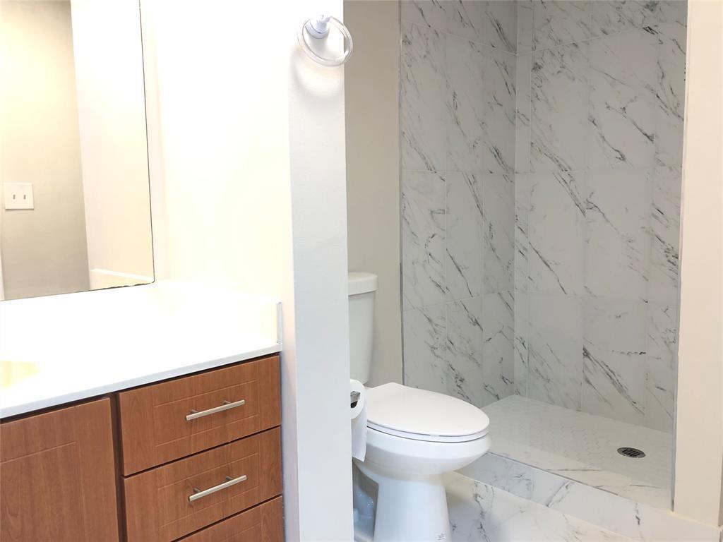 Building Photo - 729 NW 92nd Ave