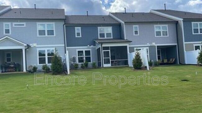 Building Photo - 304 Kephart Way
