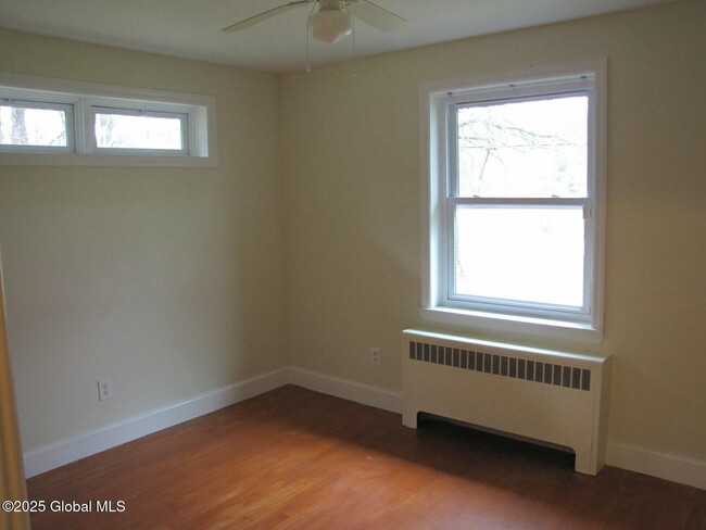 Building Photo - 191 Helderberg Pkwy