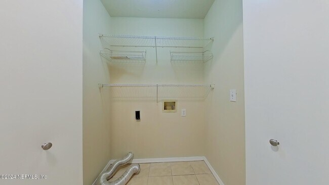 Building Photo - 1701 The Greens Way