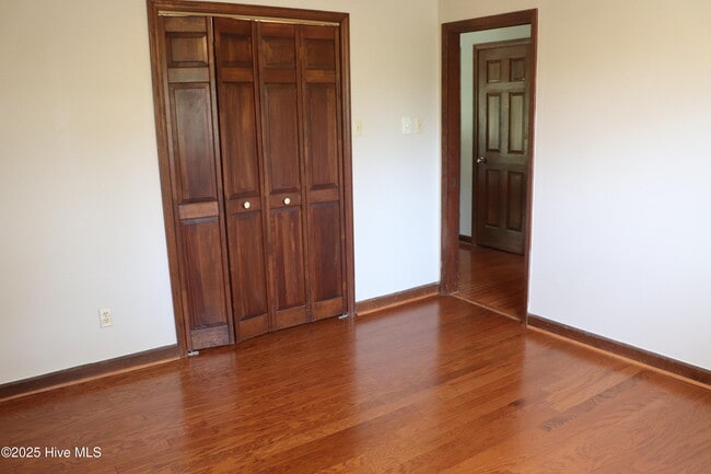 Building Photo - 207 Gemini Ct