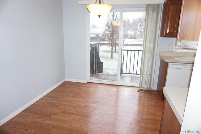 Building Photo - 37680 Charter Oaks Blvd