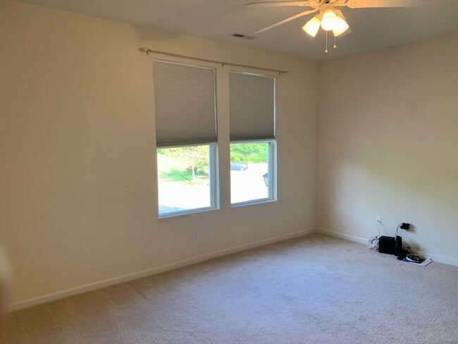 Building Photo - 426 Eyam Hall Ln