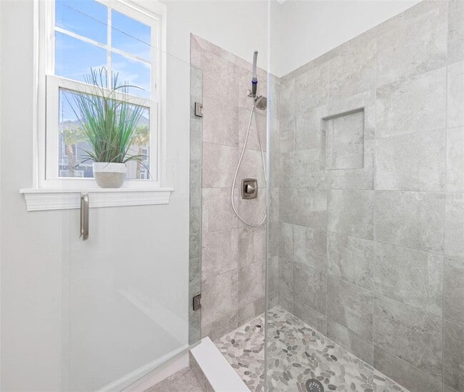 Building Photo - 4022 Rocky Shores Dr