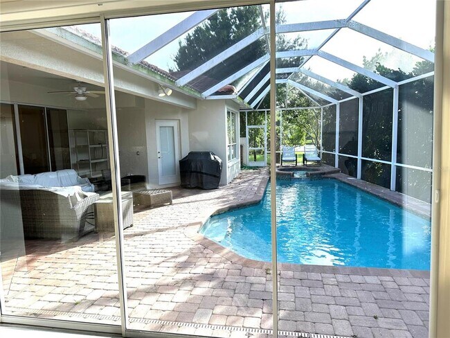 Building Photo - 8870 Huntington Pointe Dr